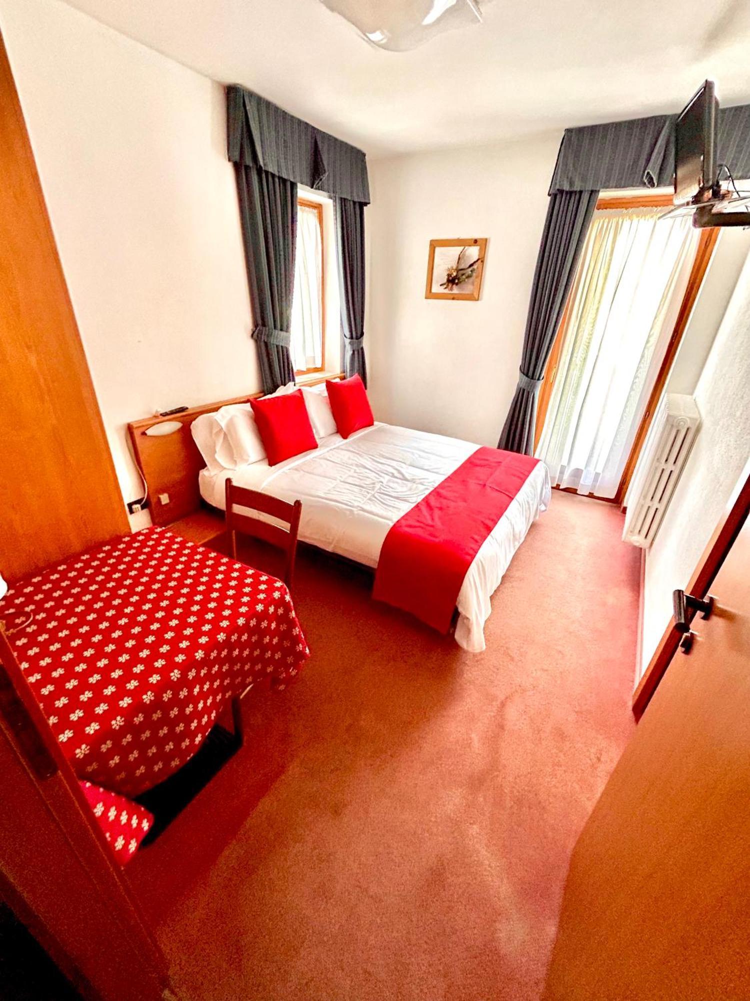 Hotel La Nigritella Bardonecchia Ngoại thất bức ảnh