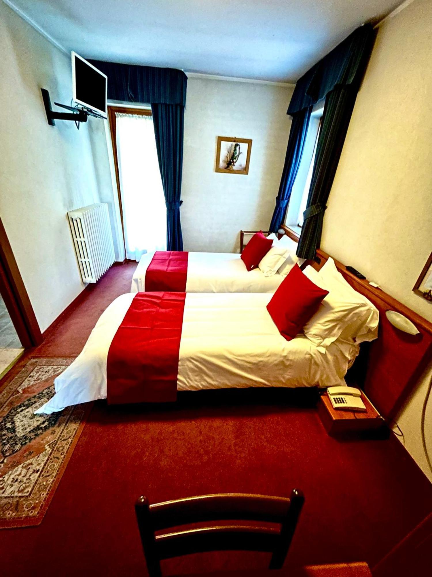 Hotel La Nigritella Bardonecchia Ngoại thất bức ảnh